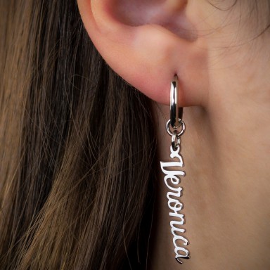 Single earring with name in stainless steel