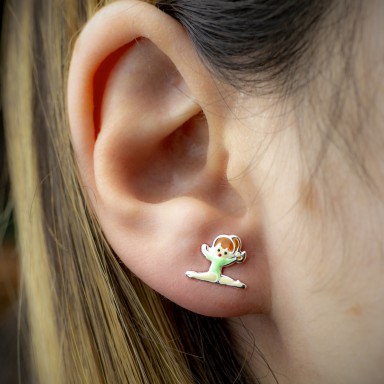 Pair of tiffany green gymnast earrings in 925 silver