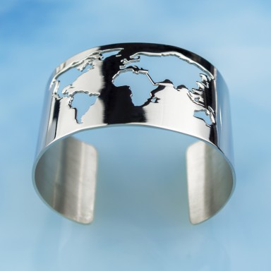 World map bracelet in stainless steel