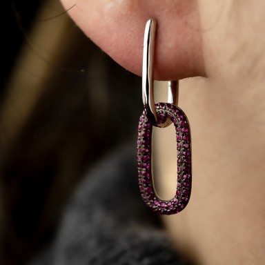 Rhodium 925 silver "paperclip" earring with ruby zircons