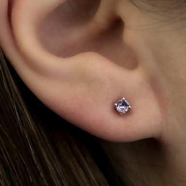 Earring single with pourple zircon in silver 925 0,3 cm