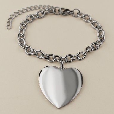 Bracciale con catena e con cuore pendente