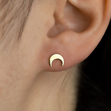 Single moon earring in gold plated 925 silver