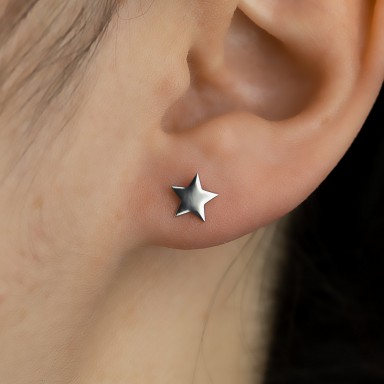 Single lobe earring 925 silver smooth star