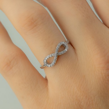 Infinity ring in rhodium-plated 925 silver