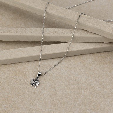 Quatrefoil necklace in 925 silver