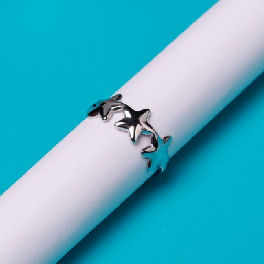 Adjustable stars ring