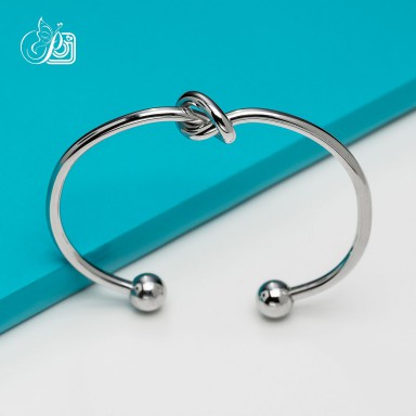 Stainless steel knot bracelet