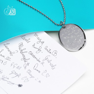 Necklace with autographed signatures in stainless steel