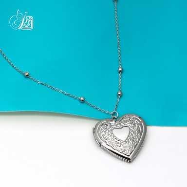 Heart photo necklace in stainless steel