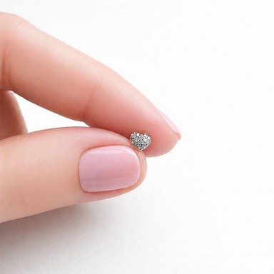 Orecchino singolo cuoricino in argento 925 rodiato